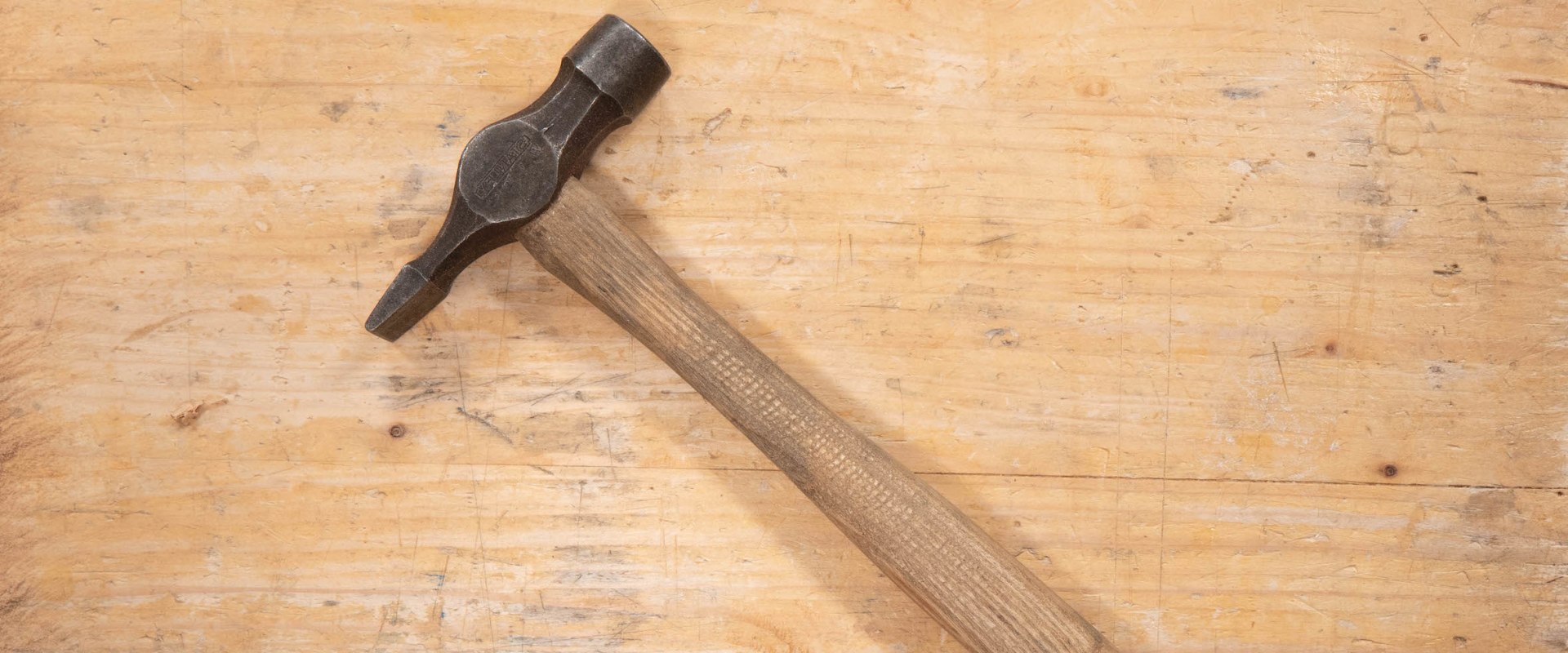 A Comprehensive Guide to Using the Hammer for Woodworking