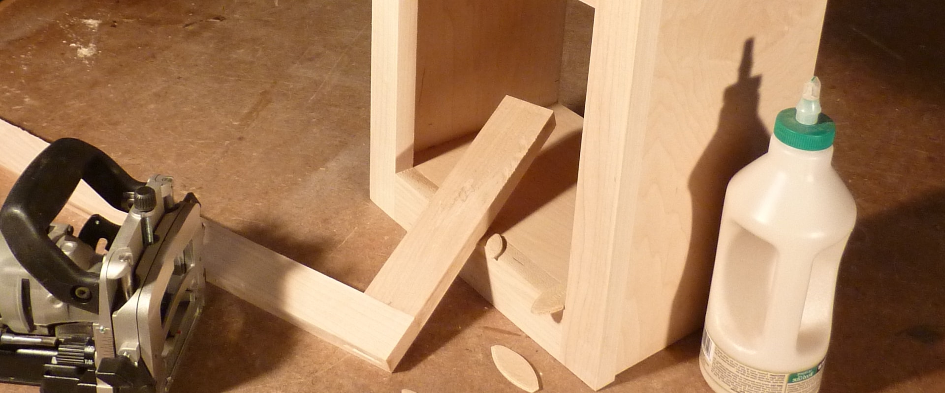 A Beginner's Guide to Biscuit Joint: The Basics of Woodworking Joinery